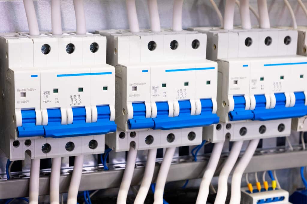 new automated system of electric power supply and distribution. Electric boxes with high-voltage equipment. The scheme for supplying electric power through the main and reserve channels